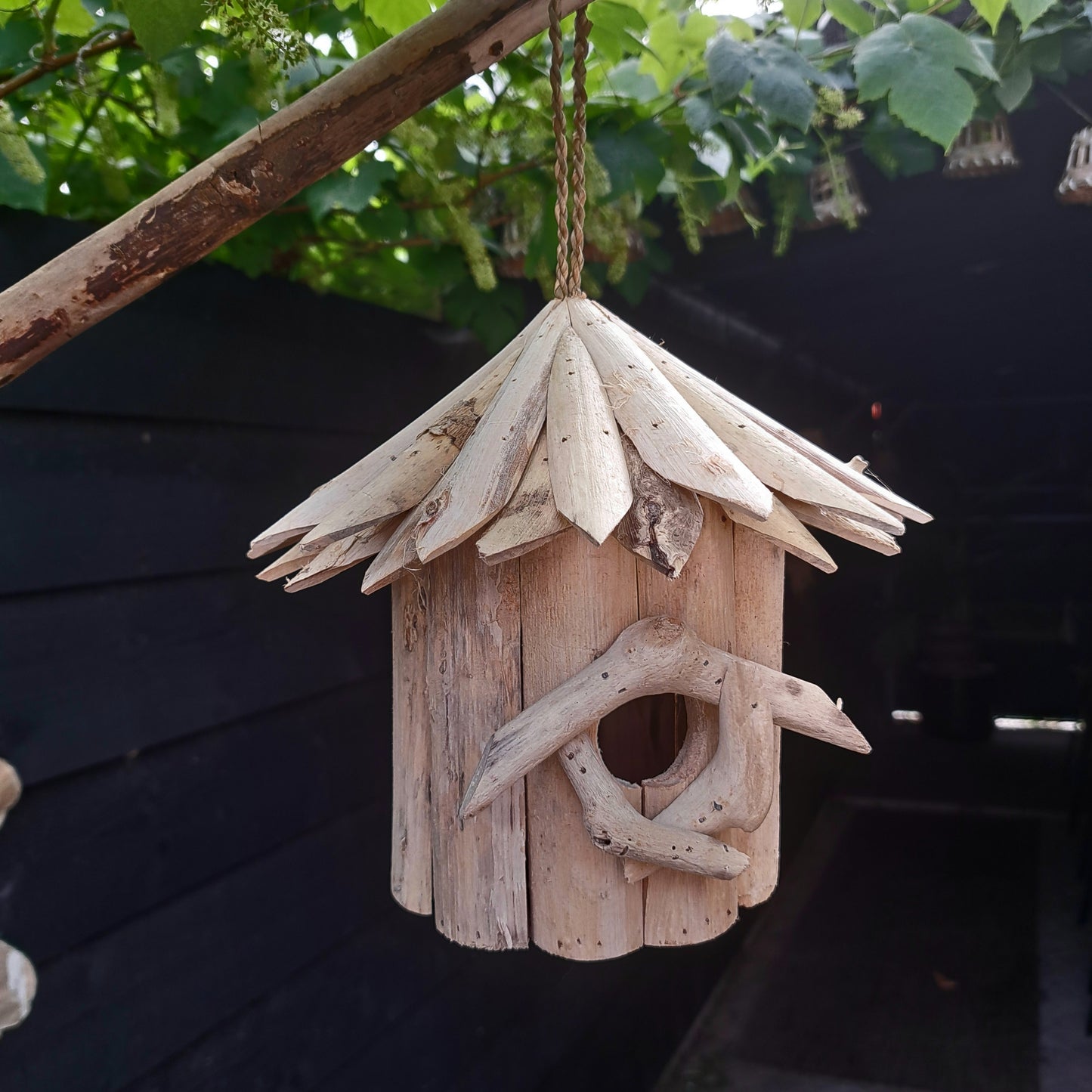 Vogelhuisje drijfhout